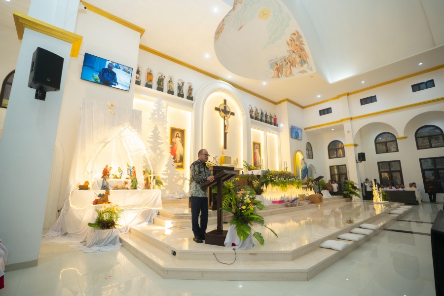 gubernur sulbar sambangi gereja